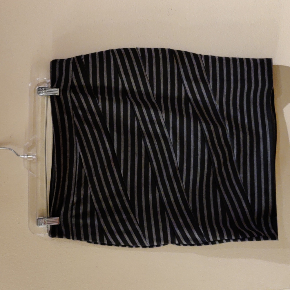 Dots Black & Gray Skirt